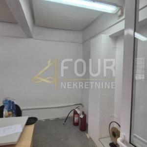 Rijeka, Mlaka, poslovni prostor, 104.96m2