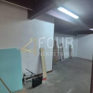 Rijeka, Mlaka, poslovni prostor, 104.96m2