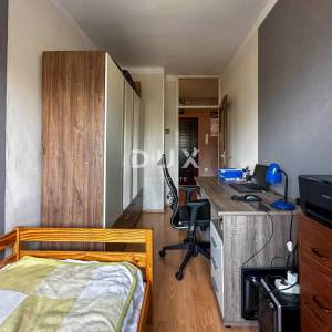 RIJEKA, PODMURVICE - SAMO KOD NAS - uredan 2SKL s lođom, 1.kat