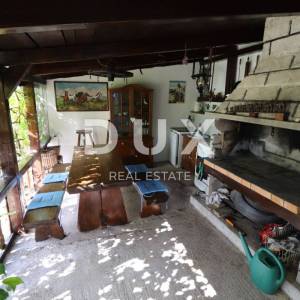 RIJEKA, PULAC - Predivna samostojeća kuća s panoramskim pogledom, 3 garaže!