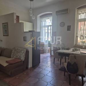 Rijeka - širi centar/ Sušak, 84.04m2, 3s+db, balkon