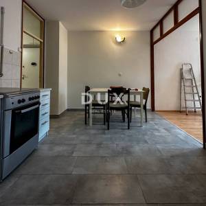 RIJEKA, ŠKURINJE - 3SKL, lođa, 1.kat, nova fasada