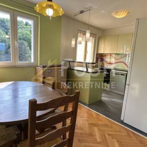 Rijeka, Škurinje, 84.81m2, 3s+db, lođa, pogled na more