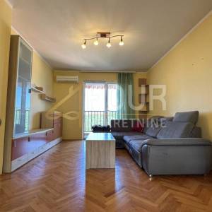 Rijeka, Škurinje, 84.81m2, 3s+db, lođa, pogled na more