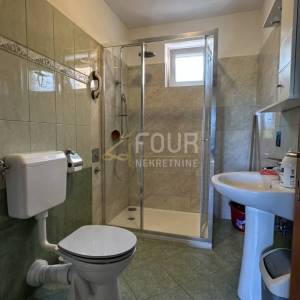 Rijeka, Škurinje, 84.81m2, 3s+db, lođa, pogled na more