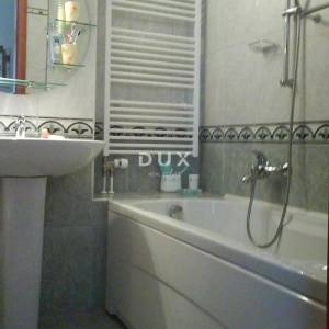 RIJEKA, ŠKURINJE - Ekskluzivan duplex penthouse s otvorenim pogledom na more, garažom i odličnom kvalitetom gradnje