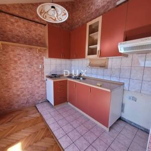 RIJEKA, ŠKURINJE – Trosobni stan u potkrovlju, 53 m², mirna lokacija!