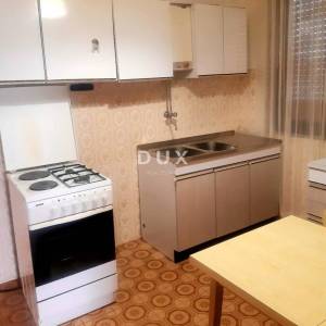 RIJEKA, SRDOČI - Prostrana etaža 2S+DB s garažama i okućnicom