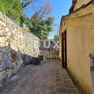 RIJEKA, SUŠAČKA DRAGA - Kuća s okućnicom i pogledom, 95m²