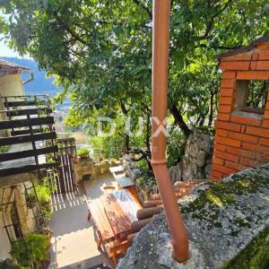 RIJEKA, SUŠAČKA DRAGA - Kuća s okućnicom i pogledom, 95m²