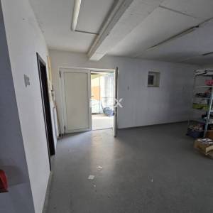 RIJEKA, SUŠAČKA DRAGA - Poslovni prostor 100m2 za najam