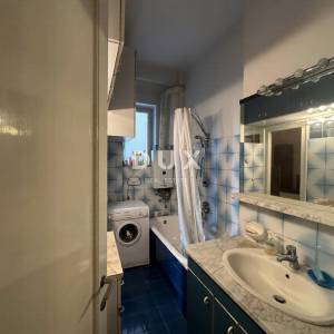 RIJEKA, SUŠAK – Stan s loggiom i pogledom na more, 2SDB, 79m2