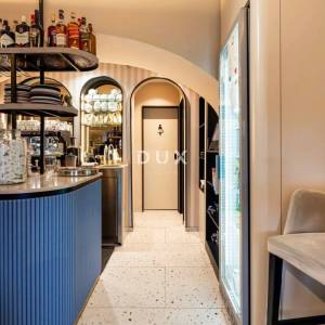RIJEKA, TRSAT – Uhodan caffe bar na vrhunskoj lokaciji, kompletan inventar i spreman nastavak poslovanja