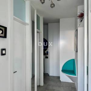 RIJEKA, TURNIĆ - Kompletno uređen dvosobni klasični stan s panoramskim pogledom na Kvarner, 64m2