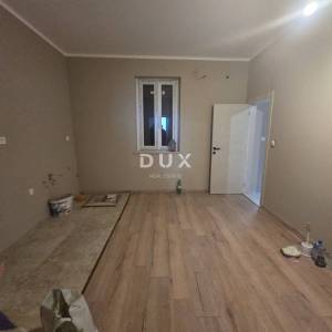 RIJEKA, TURNIĆ - stan potpuno adaptiran 70m2, DB+1S, 2.kat s pogledom na more 