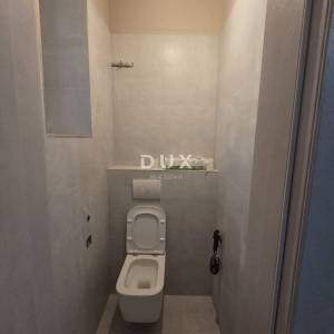 RIJEKA, TURNIĆ - stan potpuno adaptiran 70m2, DB+1S, 2.kat s pogledom na more 