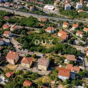 RIJEKA, ZAMET- građevinsko zemljište 3000m2 s pogledom na more s idejnim projektom za stambenu zgradu-stanove 