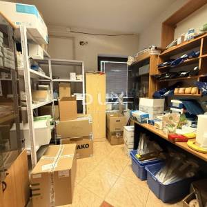 RIJEKA, ZAMET - Stambeno poslovna kuća
