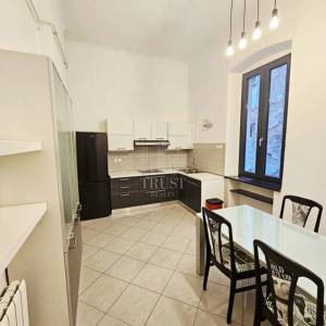 RIJEKA,CENTAR - povijesni stan za najam, 120 m2