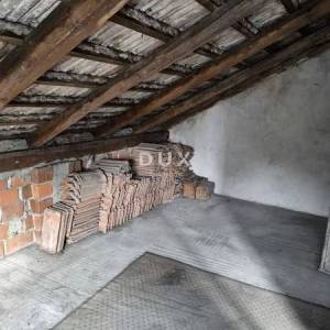 SAMOBOR, CENTAR - kuća s garažom + okućnica na odličnoj lokaciji! PRILIKA!