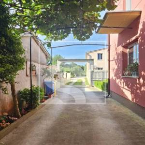 Samostojeća kuća u Šišanu sa 3 stambene jedinice