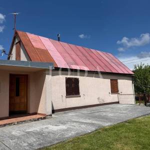 Samostojeća prizemnica na mirnoj lokaciji s dodatnim objektom od 20 m²