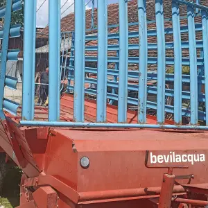 SAMOUTOVARNA PRIKOLICA ZA SIJENO  BEVILACQUA BR21