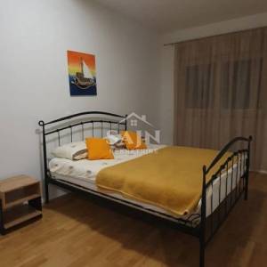 Seget/Kompletno namješten stan 150 m od mora