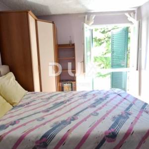 SENJ, DONJA KLADA - Kuća prvi red do mora, idealna za odmor 