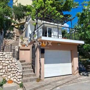 SENJ, DONJA KLADA - Kuća prvi red do mora, idealna za odmor 