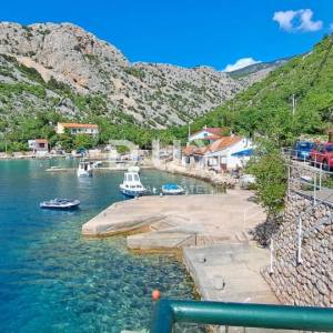 SENJ, DONJA KLADA - Kuća prvi red do mora, idealna za odmor 