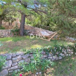 SENJ, OKOLICA - Ekskluzivna rezidencija u prvom redu do mora