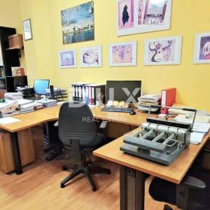SENJ - Poslovni prostor s potencijalom  od 50,52 m2 u blizi centra