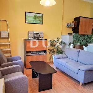 SENJ - Poslovni prostor s potencijalom  od 50,52 m2 u blizi centra