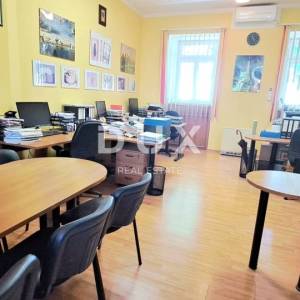SENJ - Poslovni prostor s potencijalom  od 50,52 m2 u blizi centra