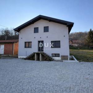 SESVETE,MORAVČE - Adaptirana kuća u prirodi s velikom okućnicom i dodatnih 84 m²