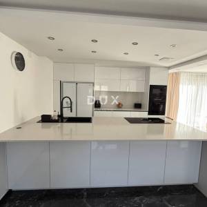 SESVETE,MORAVČE - Adaptirana kuća u prirodi s velikom okućnicom i dodatnih 84 m²