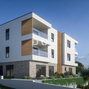 ŠIBENIK, BRODARICA – 2. red uz more, stan s vrtom 40 m2, NOVOGRADNJA! 