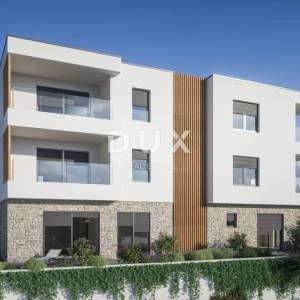 ŠIBENIK, BRODARICA – 2. red uz more, stan s vrtom 40 m2, NOVOGRADNJA! 