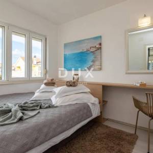 ŠIBENIK OKOLICA, GREBAŠTICA – Mini hotel prvi red do mora s bazenom i restoranom