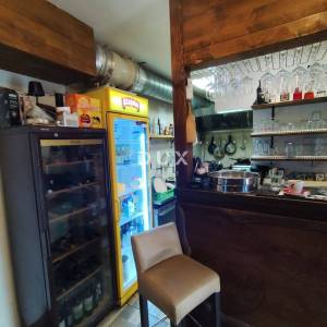 ŠIBENIK, RIVA - Stan i poslovni prostor u prvom redu do mora