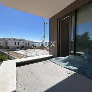 ŠIBENIK, SRIMA – Dvosoban stan u novogradnji s pogledom na more