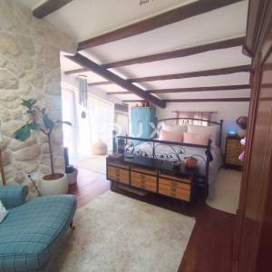 ŠIBENIK, STARI GRAD - Obnovljena kamena kuća 151 m²