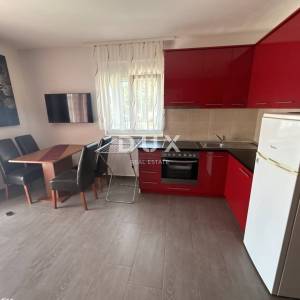 ŠIBENIK, VODICE – 3 SJ + mogućnost 6, parcela 920 m²