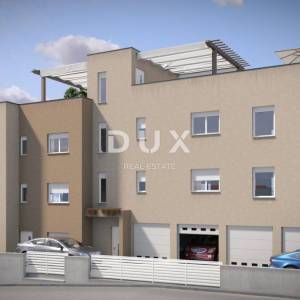 ŠIBENIK, VODICE – 500 m od mora, 2 parkirna mjesta, terasa, pogled