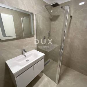 ŠIBENIK, VODICE – Duplex s bazenom i trajnim, otvorenim pogledom