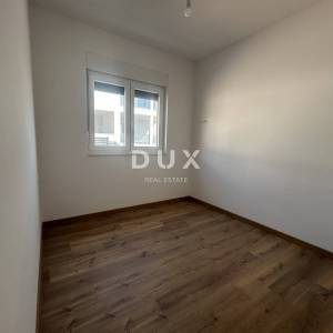 ŠIBENIK, VODICE – Duplex s bazenom i trajnim, otvorenim pogledom