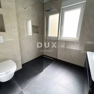 ŠIBENIK, VODICE – Dvosoban stan s 2 velike terase (25 m²), NOVOGRADNJA