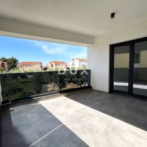 ŠIBENIK, VODICE – Dvosoban stan s 2 velike terase (25 m²), NOVOGRADNJA