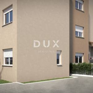 ŠIBENIK, VODICE – Trosobni stan u novogradnji s garažom, spremištem i krovnom terasom 102 m² s pogledom na more
